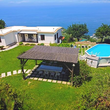 Villa Novanta マッサ・ルブレンセ エクステリア 写真